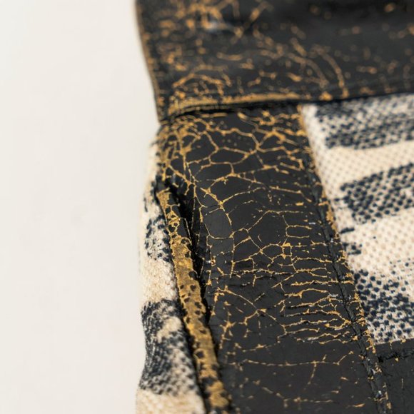 Miu Miu Twiggy White and Black Logo-Print Tote - Picture 7 of 12